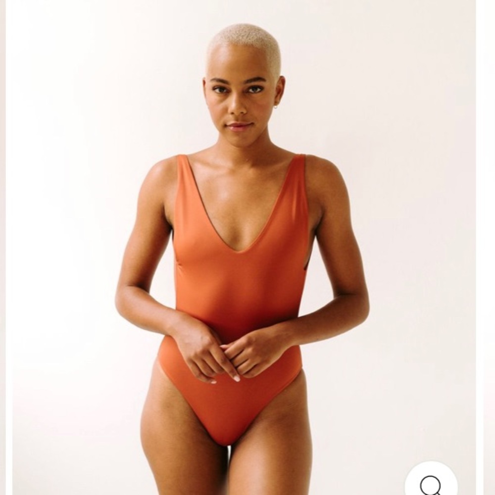 Londre  “minimalist” one piece bathing suit